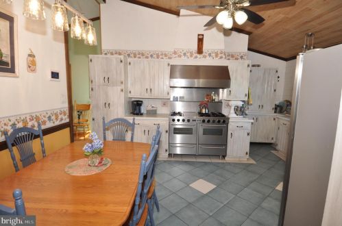 24854 Main St, Columbus NJ 08022-1339 exterior