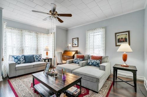 138 Oliver St, Fall River MA 02724-2918 exterior