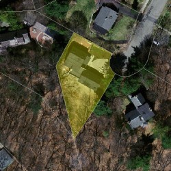 31 Pilgrim Rd, Newton MA 02468-2124 aerial view
