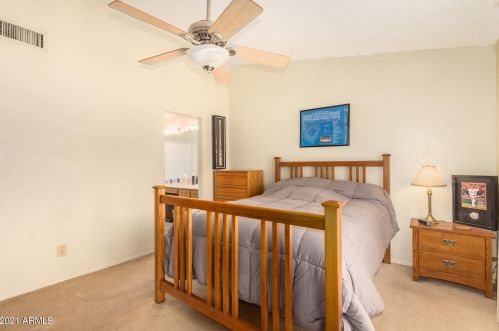 13642 41 Pl, Phoenix AZ 85028-2214 exterior