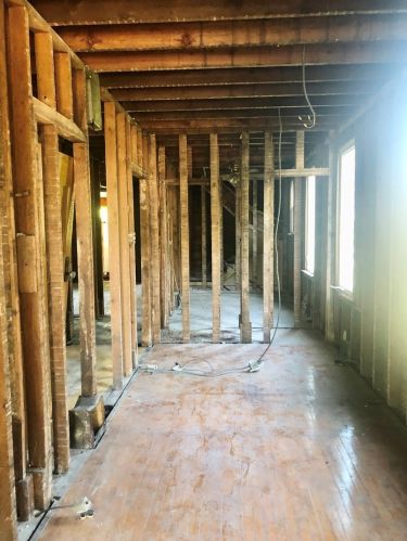 1318 Kenilworth Ave, Forest View, IL 60402-1234