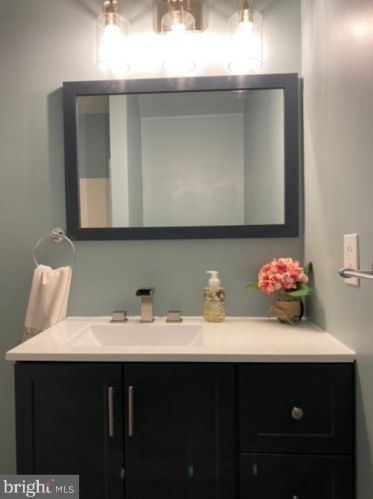 1244 Tristram Cir, West Deptford NJ  08051-2247 exterior