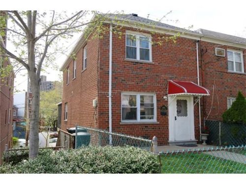 2015 Colden Ave, Bronx, NY 10462-3127