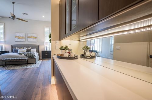 6417 30th Way, Phoenix AZ  85016-8927 exterior