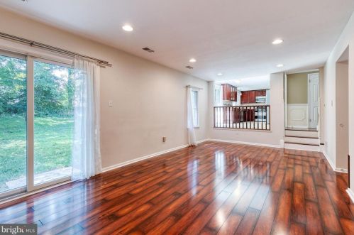 6645 Windsor Ct, Columbia MD 21044-4147 exterior