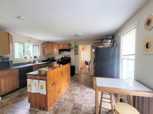 263 Riverbend St, Royalston MA 01331-2520 exterior