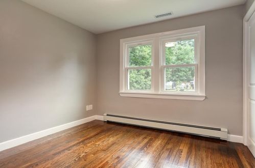 14 Harvard Ave, Burlington MA  01803-1336 exterior