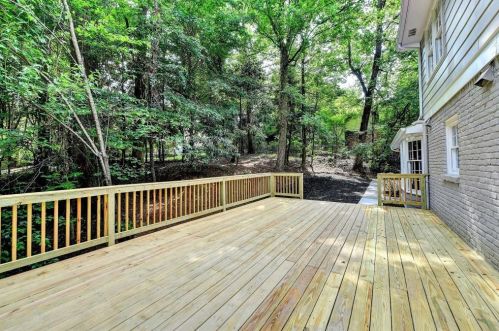 2349 Leisure Lk Dr, Atlanta GA 30338-5319 exterior