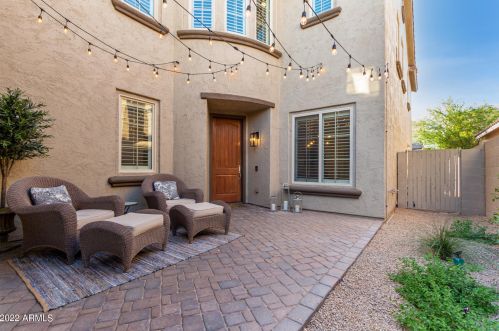 21618 39th Ter, Phoenix AZ  85050-4911 exterior