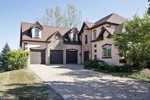 10 Keller Ct, Lemont IL  60440-9054 exterior