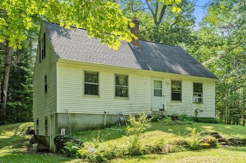 15 Bemis Rd, Winchendon, MA 01475-2130