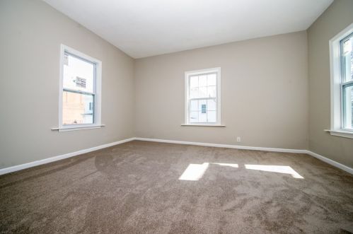 203 Ash St, New Bedford MA 02740-3644 exterior