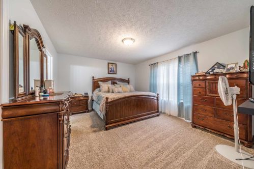 640 Tower Dr, Verona KY 41092-8173 exterior