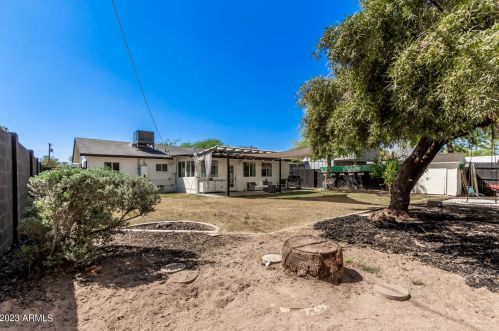 1819 45th St, Phoenix AZ 85032-2387 exterior