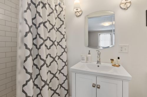 432 Sam Ryder Rd, Chatham MA 02633-1538 exterior