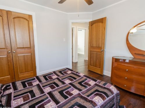 7621 Harlem Ave, Niles IL 60714-4724 exterior