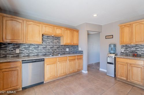 3013 Aster Dr, Phoenix AZ 85032-7332 exterior