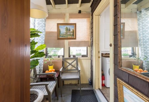 1123 Boylston St, Newton MA 02464-1014 exterior