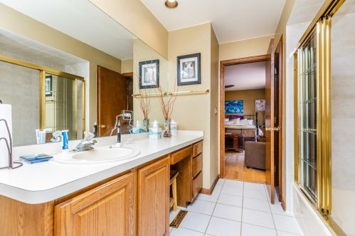 3132 Wenonah Ave, Forest View IL 60402-2952 exterior