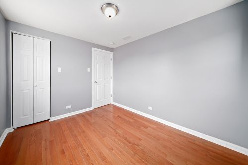 3713 Oak Park Ave, Forest View IL 60402-3902 exterior