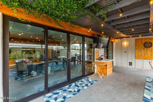 2629 Cinnabar Ave, Phoenix AZ  85028-4357 exterior