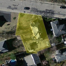 72 Pearl St, Newton MA 02458-1516 aerial view