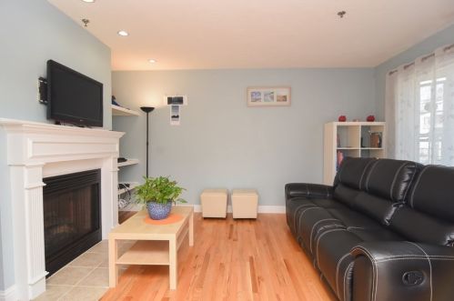 49 Sumner St, Quincy, MA 02169-7007