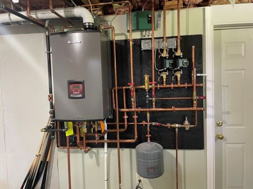 357 Forest St, Methuen MA  01844-1934 exterior