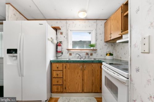 155 Whippoorwill Way, West Deptford NJ 08051-1383 exterior