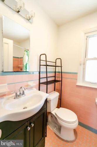 924 Belmont Ave, Camden NJ 08108-3221 exterior