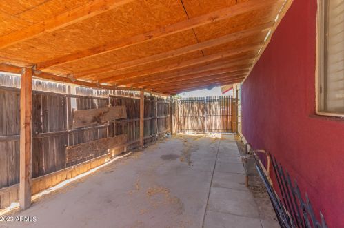 2209 Adams, Phoenix AZ 85009-5234 exterior