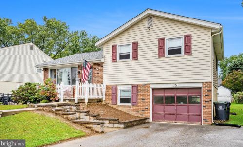 36 Kenalcon Dr, Phoenixville, PA 19460-4524