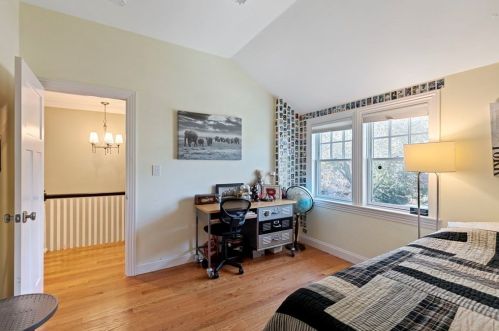 82 Day St, Newton MA 02466-2906 exterior