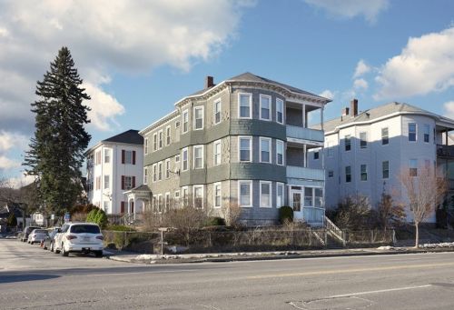 488 Park Ave, Worcester MA 01610-1223 exterior