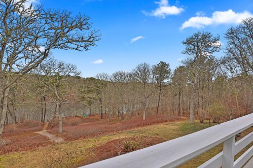 595 Riverview Dr, Chatham MA  02633-1117 exterior