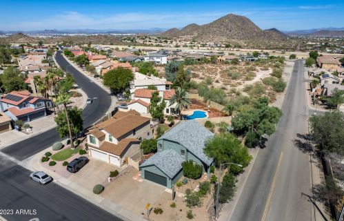 1944 Behrend Dr, Phoenix AZ 85027-3834 exterior