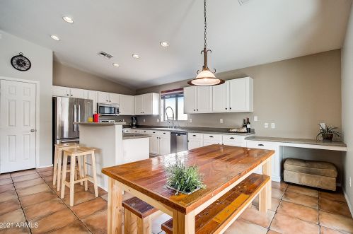 1729 Beautiful Ln, Phoenix AZ 85041-7622 exterior