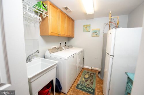 6605 Windsor Ct, Columbia MD 21044-4102 exterior