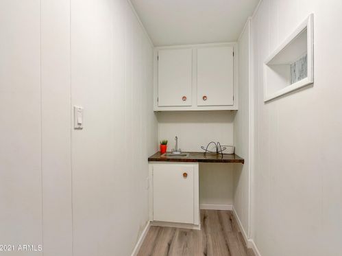 2725 Alice Ave, Phoenix AZ 85021-4112 exterior