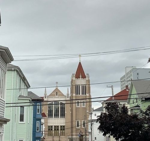 69 Grant St, Fall River MA 02721-1332 exterior