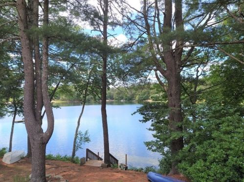 38 Wind Dr, Plymouth MA 02360-2714 exterior