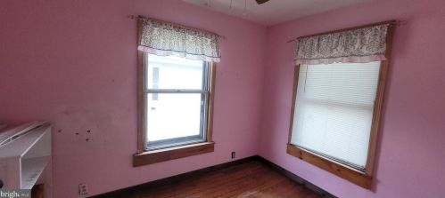 1111 Hessian Ave, West Deptford NJ  08093-1930 exterior