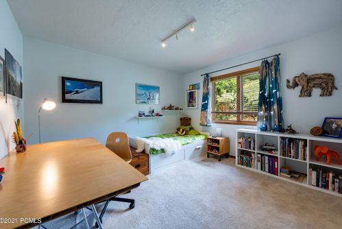 8772 Daybreaker Dr, Park City UT 84098-5881 exterior