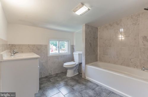 720 Carter Ave, West Deptford NJ  08096-1468 exterior