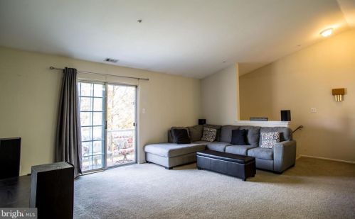 46 Crestmont Dr, West Deptford, NJ 08051-2159