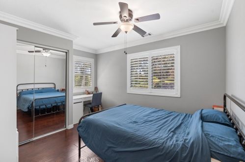 2 Bayfield, Irvine CA  92614-7907 exterior