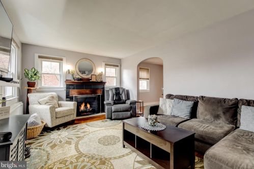 1834 Borbeck Ave, Philadelphia, PA 19111-3517