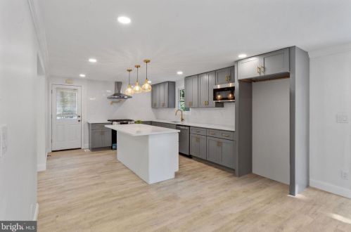 1 18th St, Burlington NJ  08016-4605 exterior