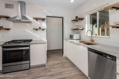 1413 Edgemont Ave, Phoenix AZ 85035-1809 exterior