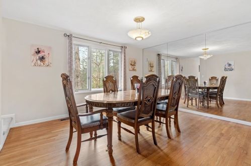 6 Skylar Dr, Southborough MA 01772-1745 exterior